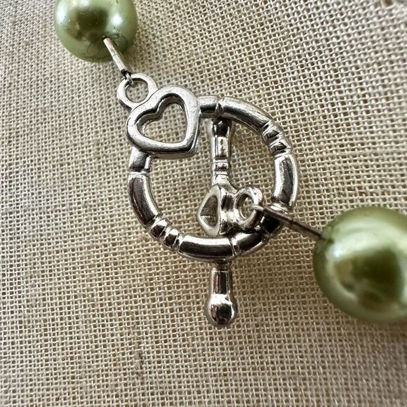 Colorful faux pearl necklace - Picture 6 of 7